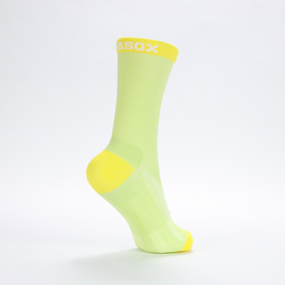 Victory yellow−RUNNING SOCKS