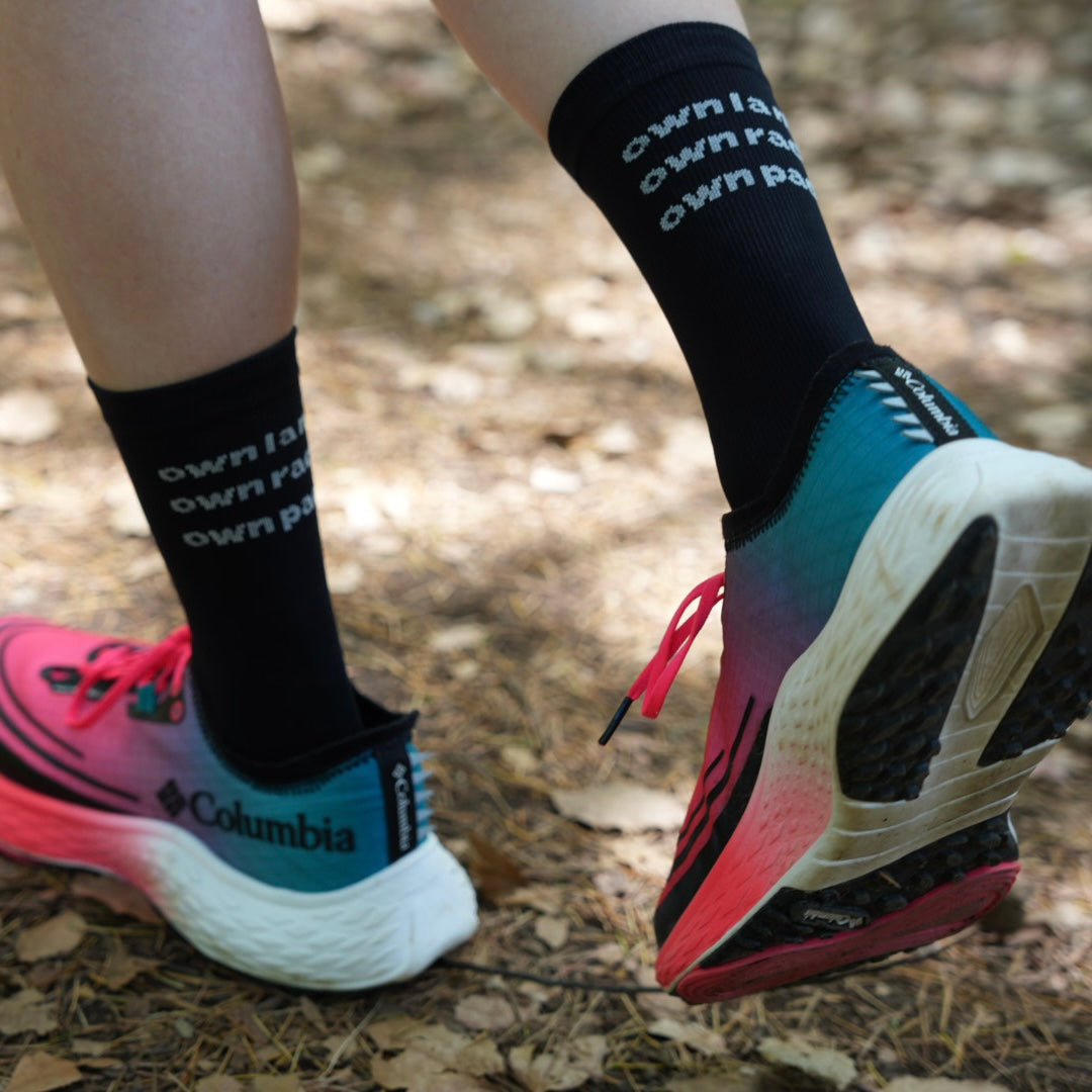 OWN BLACK−RUNNING SOCKS