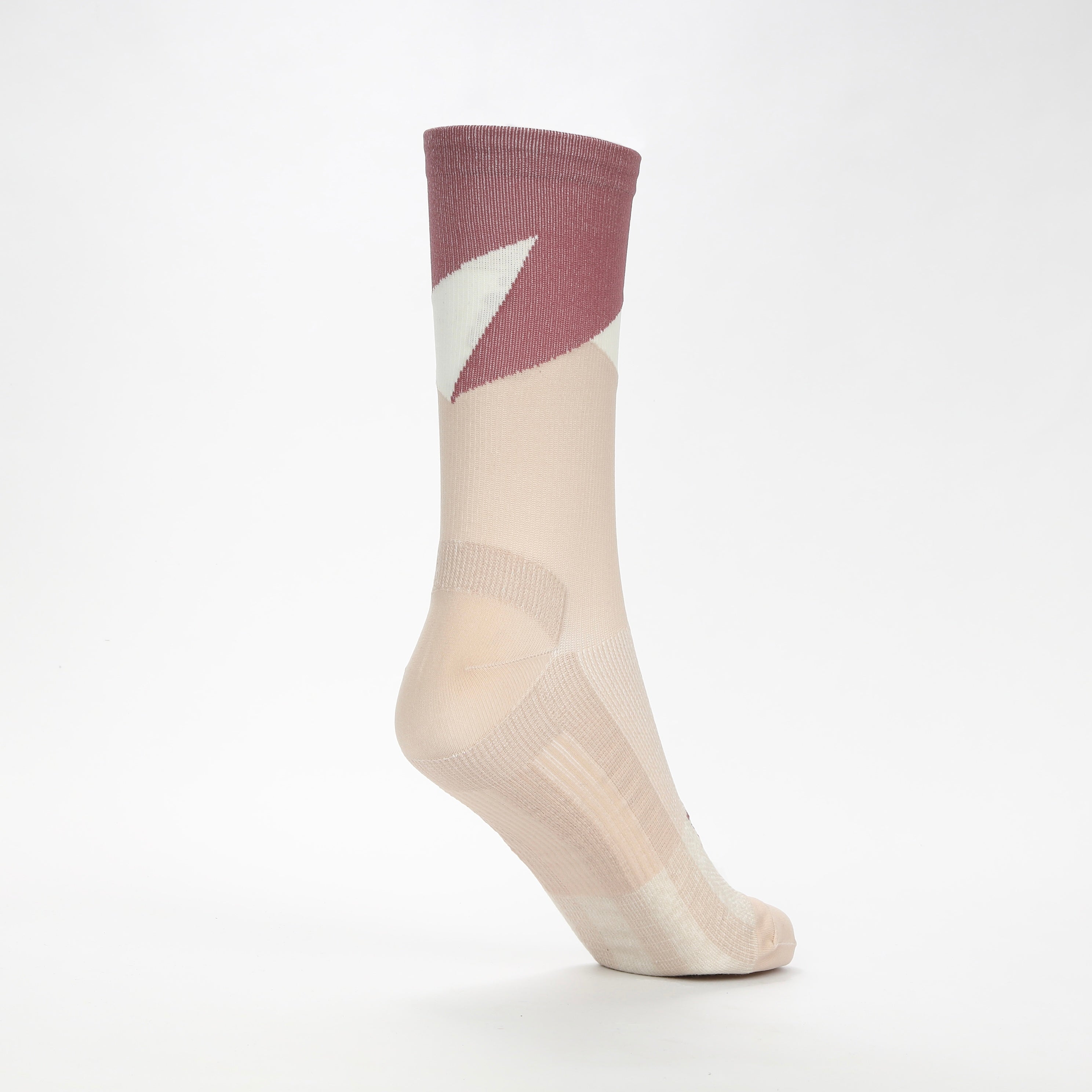DULL RED−RUNNING SOCKS