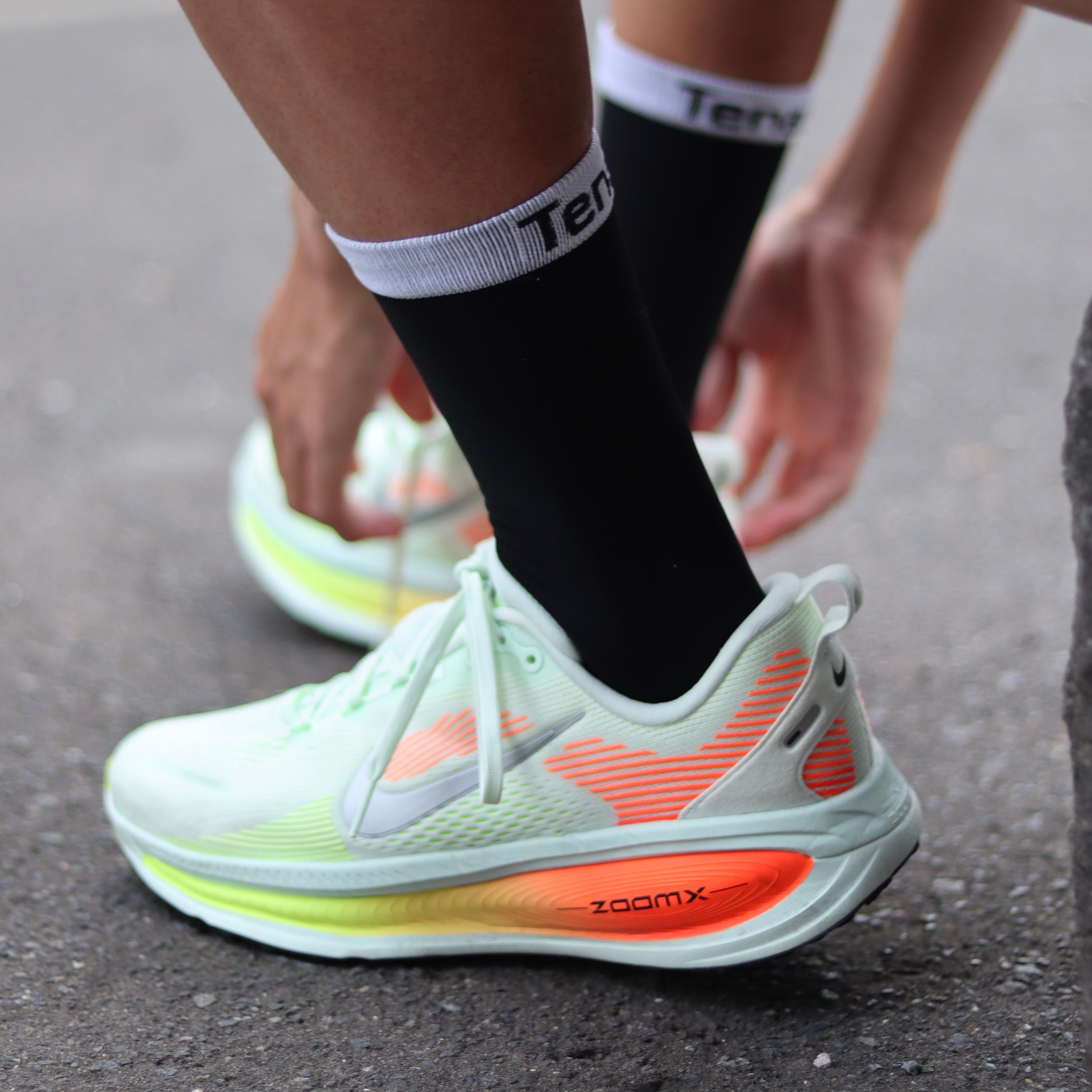 Black−RUNNING SOCKS