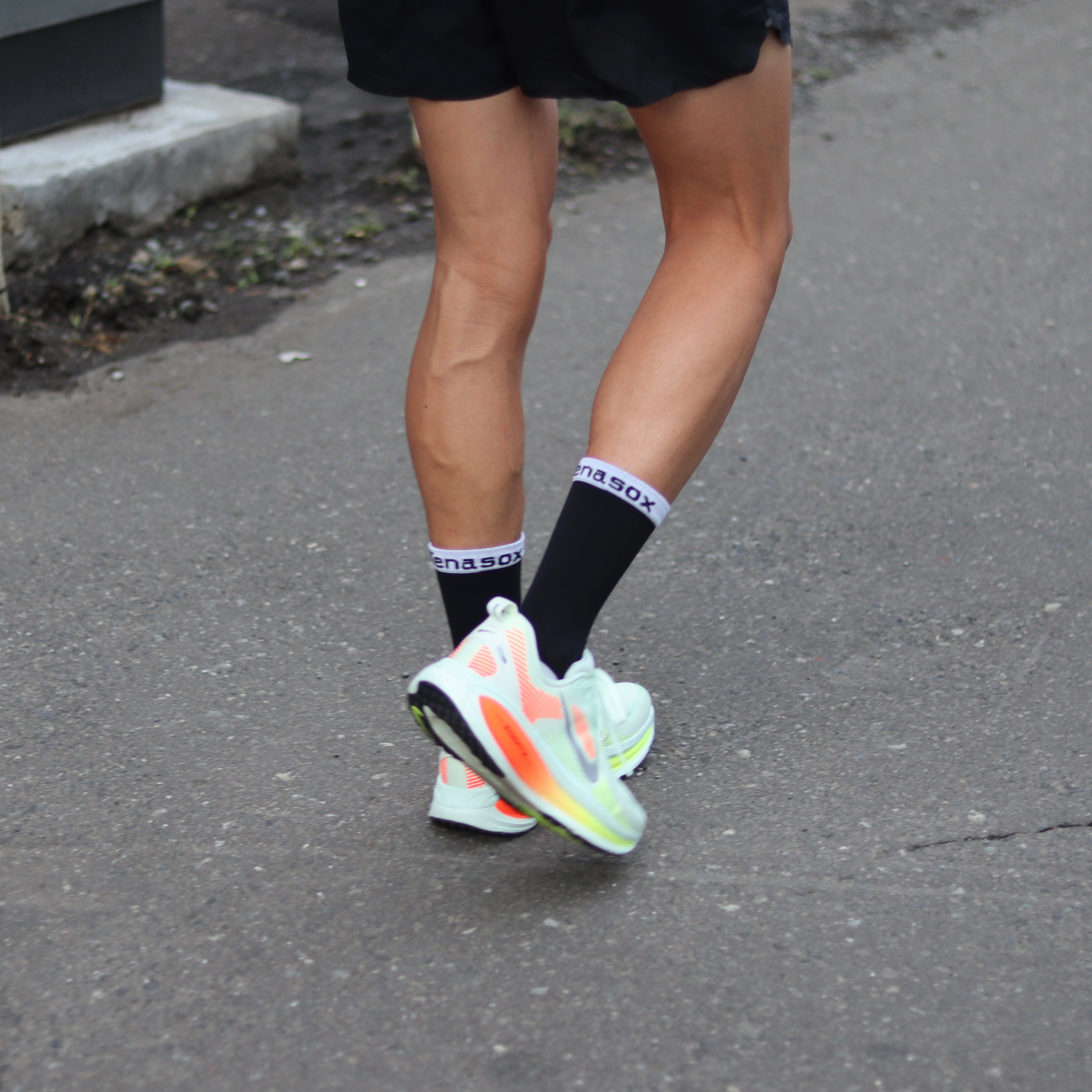 Black−RUNNING SOCKS